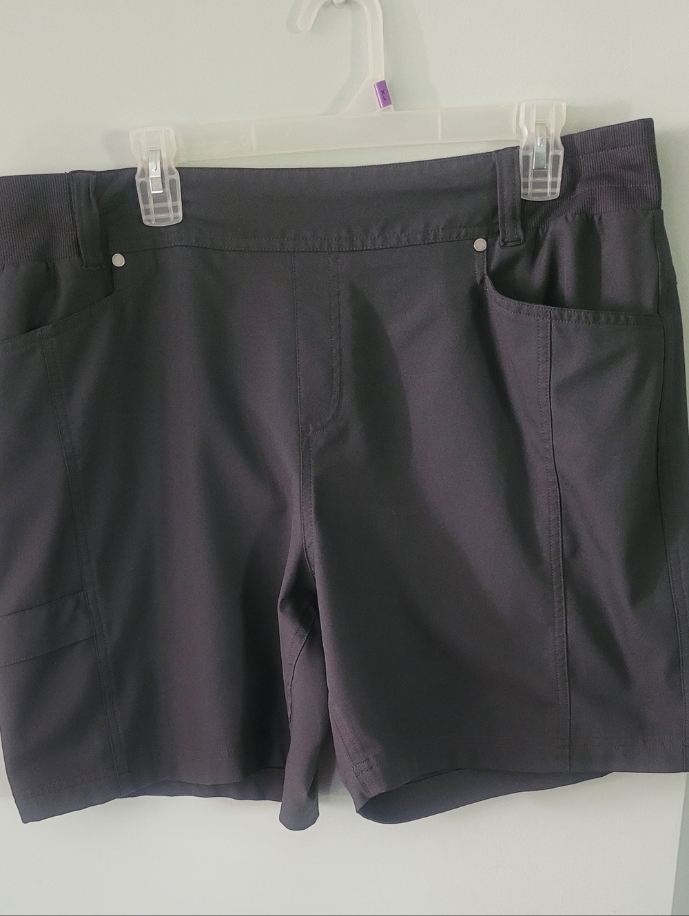 Made for life Women's Athletic Pocket Shorts - Chcolate Brown